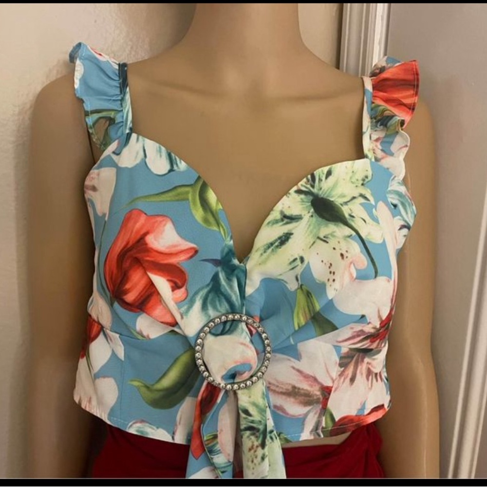 Cute blouse